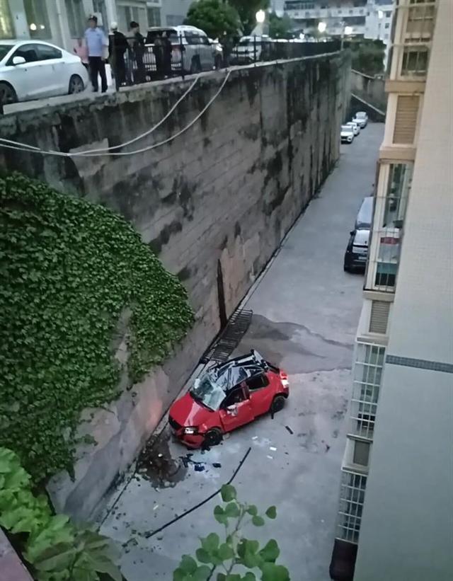 �Ͼ�����